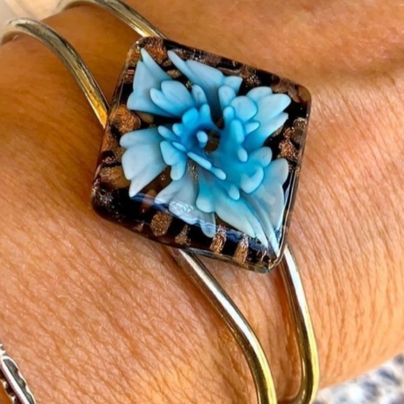 Lampwork Floral Art Glass Clamper Bracelet - Picture 10 of 10